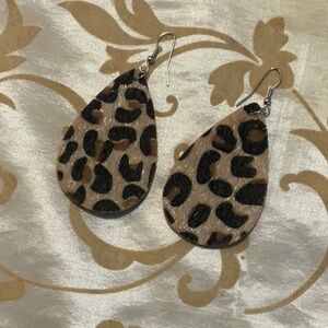 6/$20 Leopard Print Teardrop Earrings